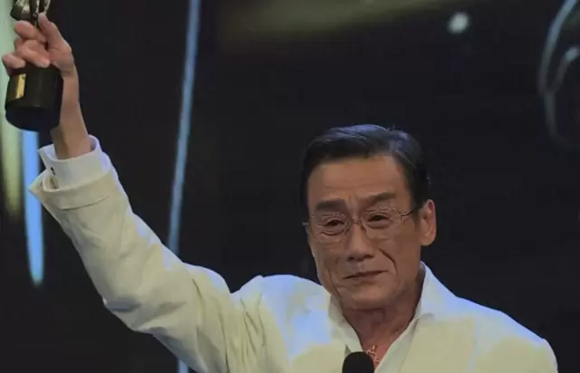 梁家辉第五次获香港电影金像奖最佳男主角,廖子妤凭《像我这样的爱情》摘得最佳女主角 - 细节速览 梁家辉第五次获香港电影金像奖最佳男主角,廖子妤凭《像我这样的爱情》摘得最佳女主角 - 细节速览