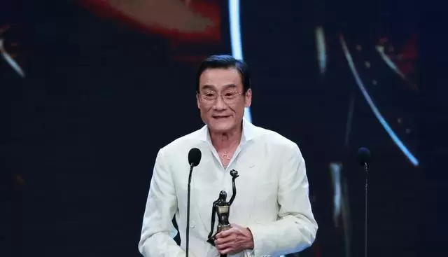 梁家辉四度封帝廖子妤首摘影后第44届香港电影金像奖揭晓 - 情报图 梁家辉四度封帝廖子妤首摘影后第44届香港电影金像奖揭晓 - 情报图